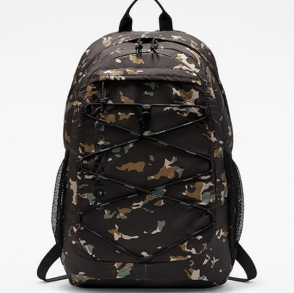converse camo bag